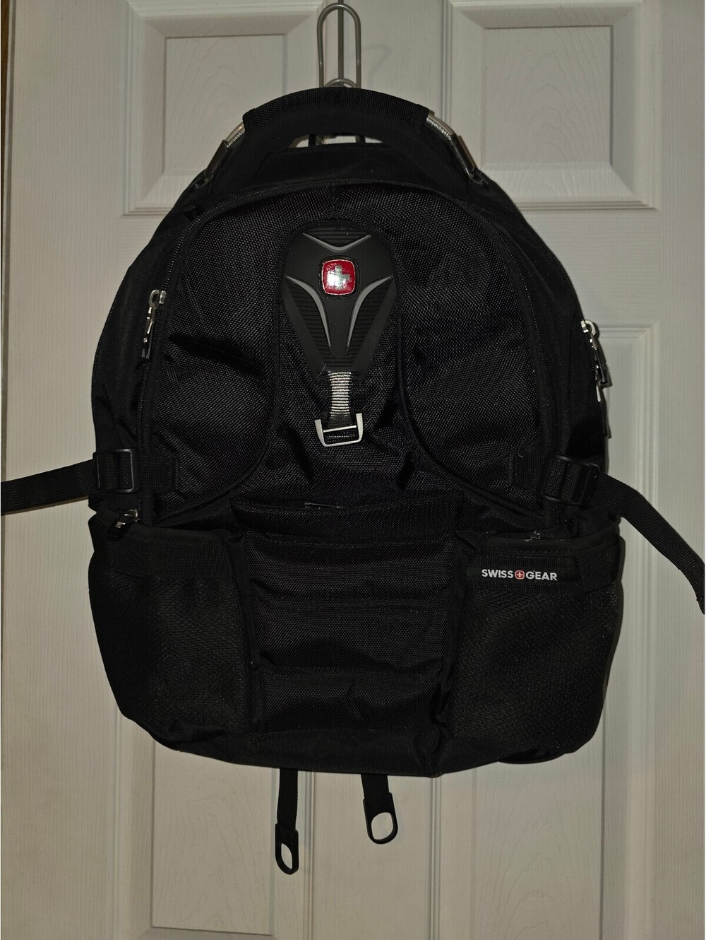 SwissGear black backpack